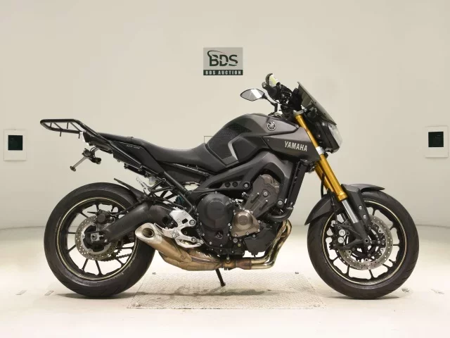 Yamaha MT-09 лот № 7662 оценка 5  с аукциона в Японии