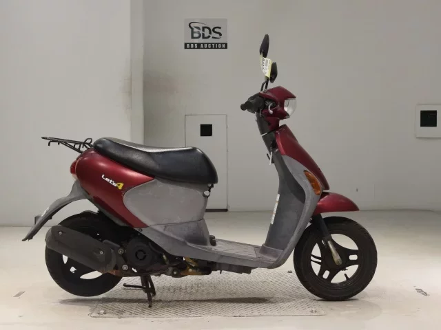 Suzuki LET S4