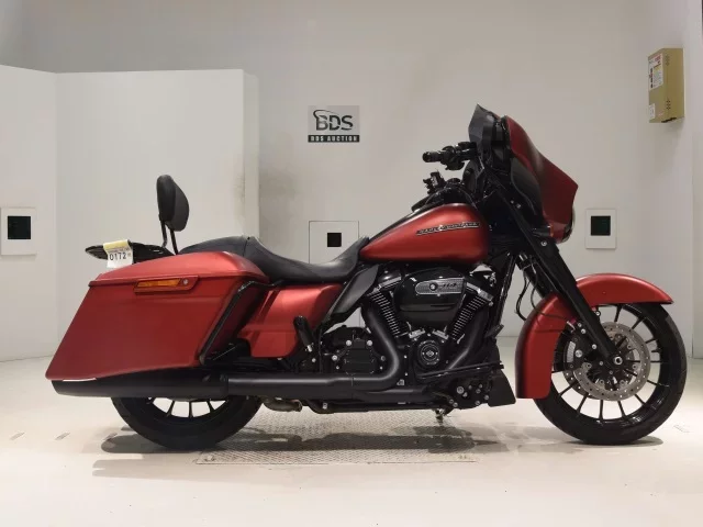 Harley-Davidson HARLEY FLHXS1870 лот № 0172 оценка 5  с аукциона в Японии