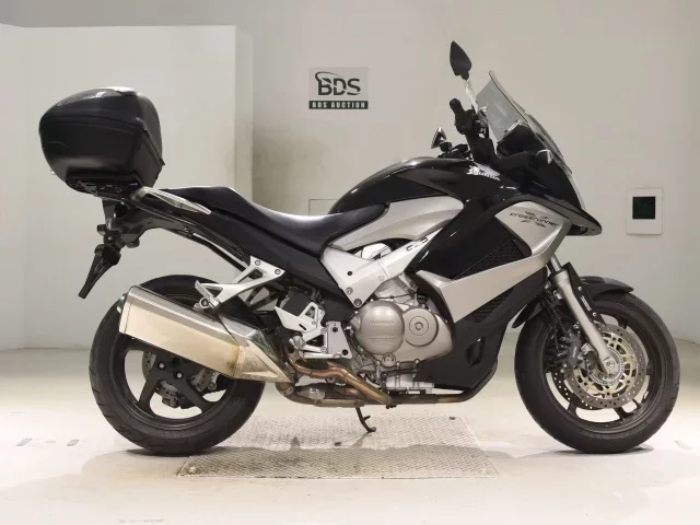 Honda VFR800X лот № 2884 оценка 5  с аукциона в Японии