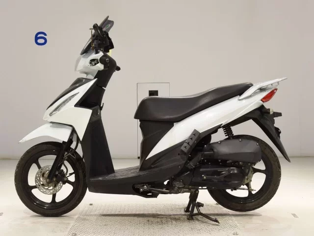 Suzuki ADDRESS110-2