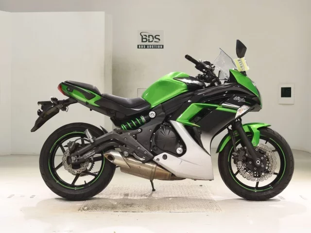 Kawasaki NINJA650 лот № 5115 оценка 4  с аукциона в Японии