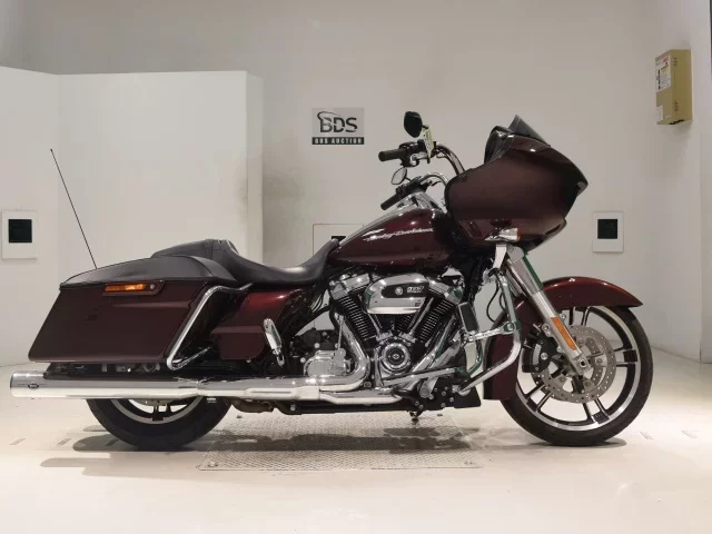 Harley-Davidson HARLEY FLTRX1750 лот № 0370 оценка 5  с аукциона в Японии