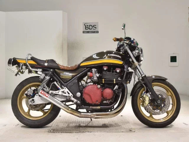 Kawasaki ZEPHYR1100 лот № 0232 оценка 4  с аукциона в Японии