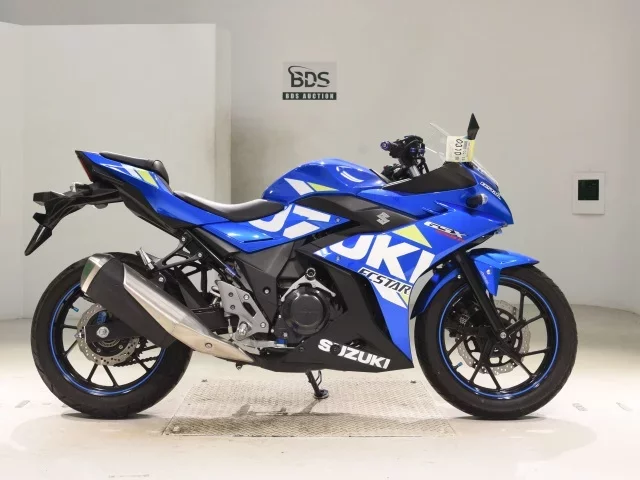Suzuki GSX250RA лот № 0310 оценка 5  с аукциона в Японии