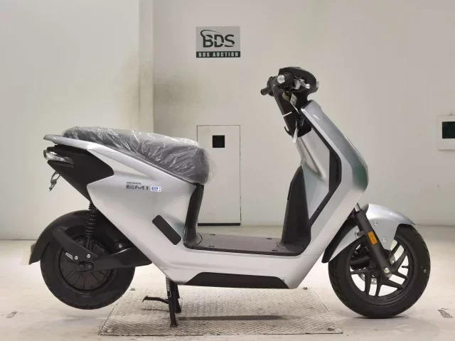 Honda EM1E: