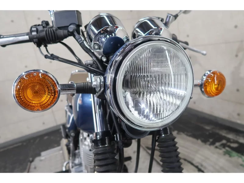 Yamaha SR400-1