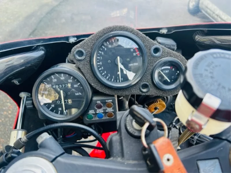 Honda RVF400