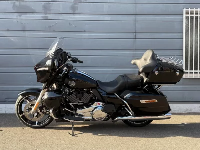 Harley-Davidson HARLEY FLHXU