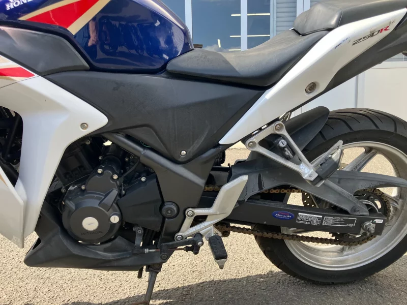Honda CBR250R