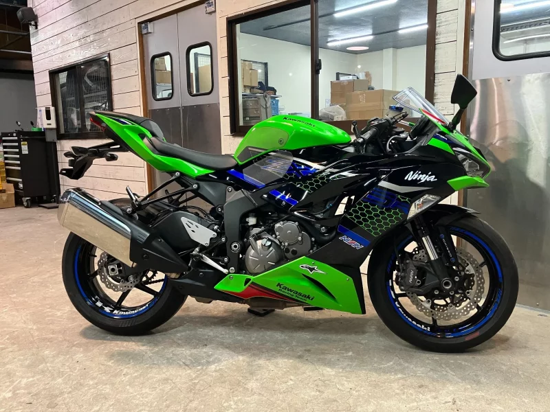 Kawasaki NINJA ZX-6R