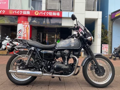 Kawasaki W800 STREET