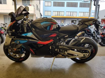 BMW BMW M1000RR