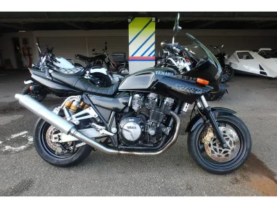 Yamaha XJR1200R