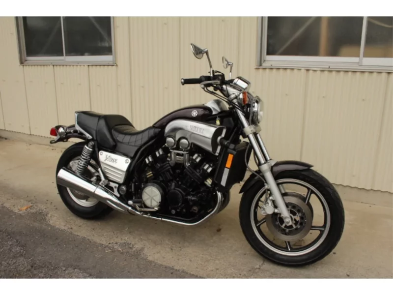 Yamaha V-MAX