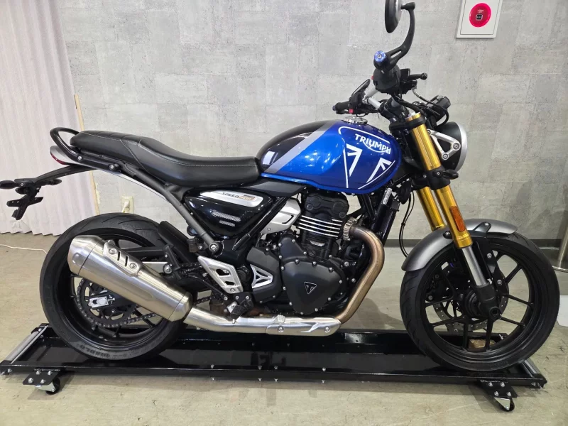 Triumph TRIUMPH SPEED 400
