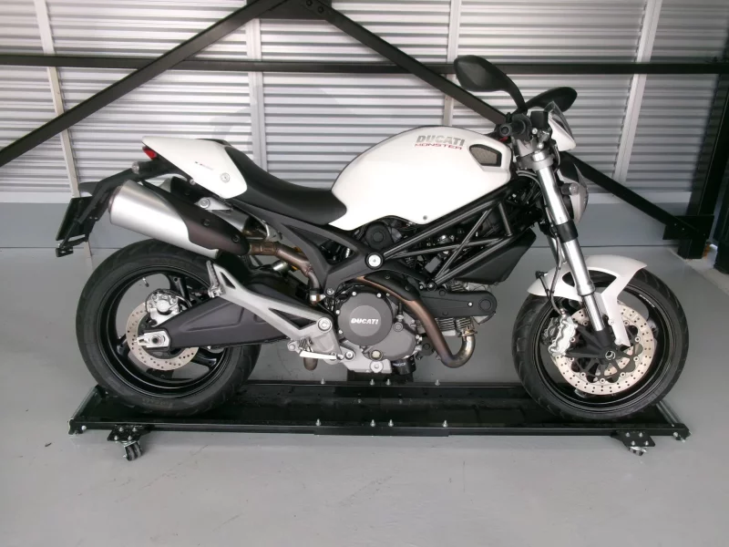 Ducati DUCATI MONSTAR M696 PLUS