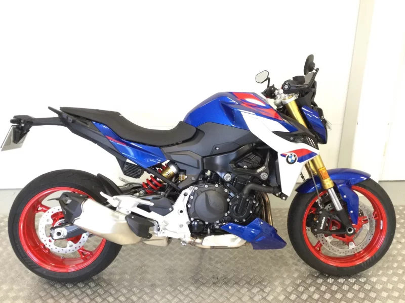 BMW BMW F900R BASE