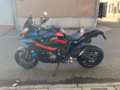 BMW BMW M1000XR