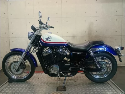 Honda VT400S