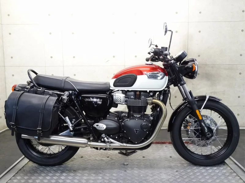 Triumph TRIUMPH BONNEVILLE T100