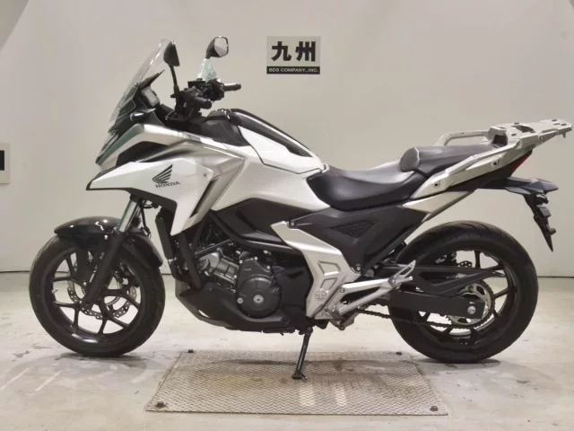 Honda NC750XD-3