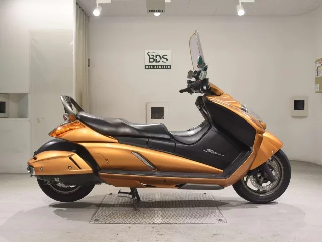Suzuki GEMMA250