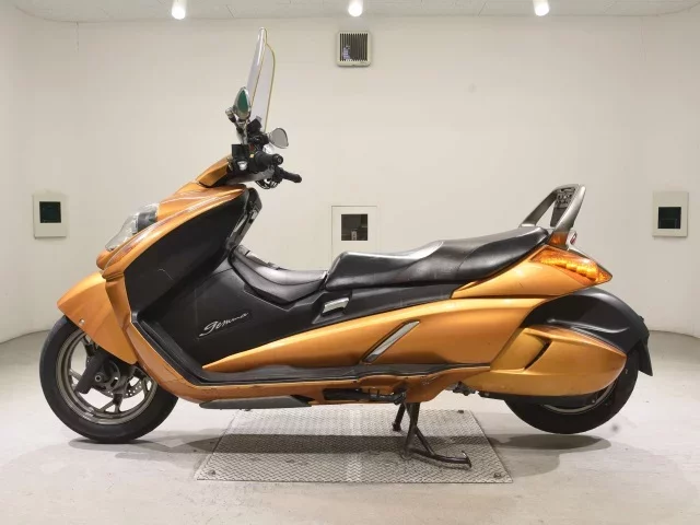 Suzuki GEMMA250