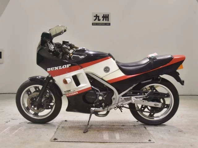 Honda VT250 INTEGRA