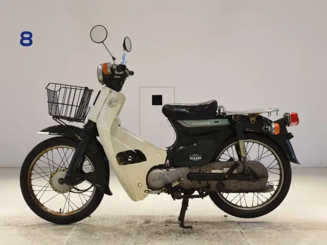 Honda C90
