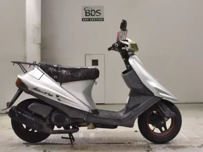 Suzuki ADDRESS V100