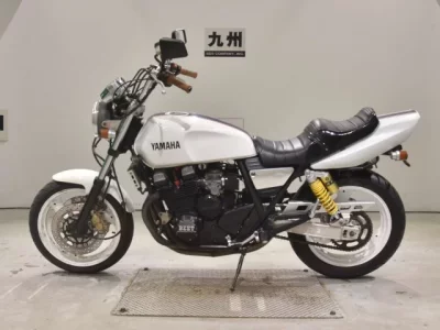 Yamaha XJR400R-1