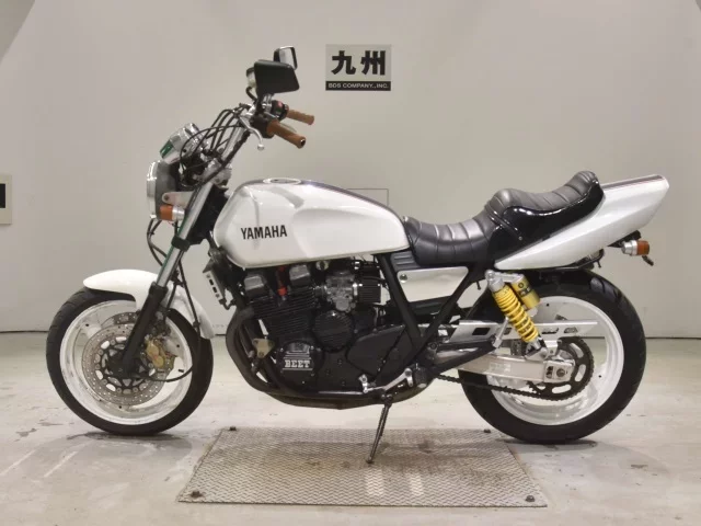 Yamaha XJR400R-1