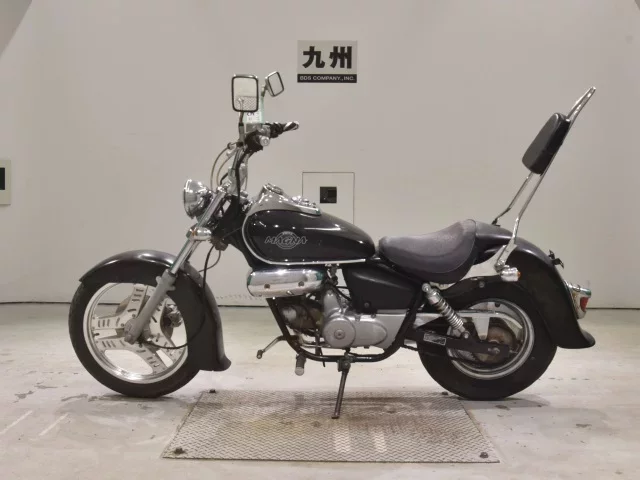 Honda MAGNA 50