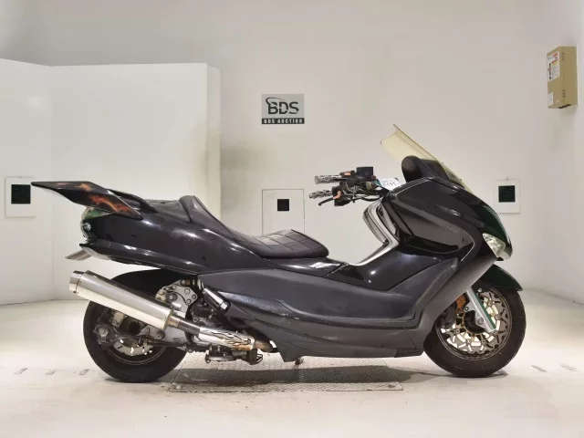 Yamaha MAJESTY 250-4