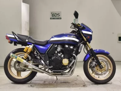 Kawasaki ZRX400