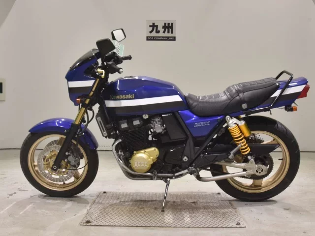 Kawasaki ZRX400