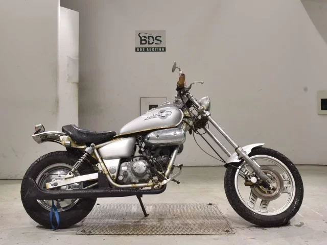 Honda MAGNA 50
