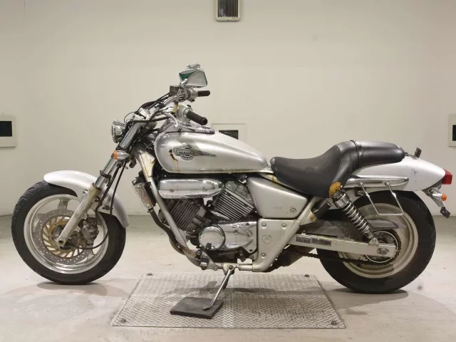 Honda MAGNA 250