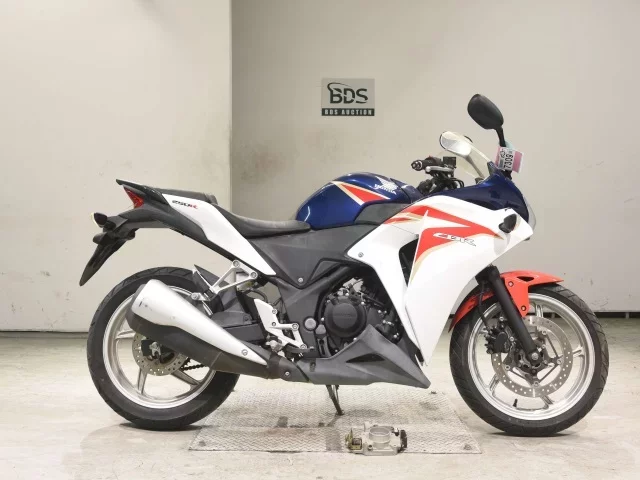 Honda CBR250R
