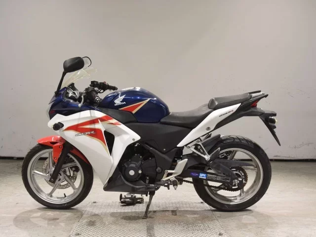 Honda CBR250R
