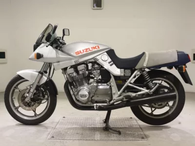 Suzuki GSX750S KATANA