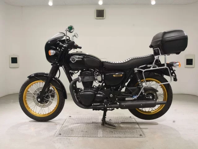 Kawasaki W800