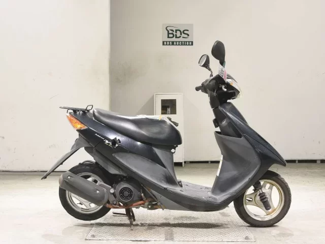 Suzuki ADDRESS V50