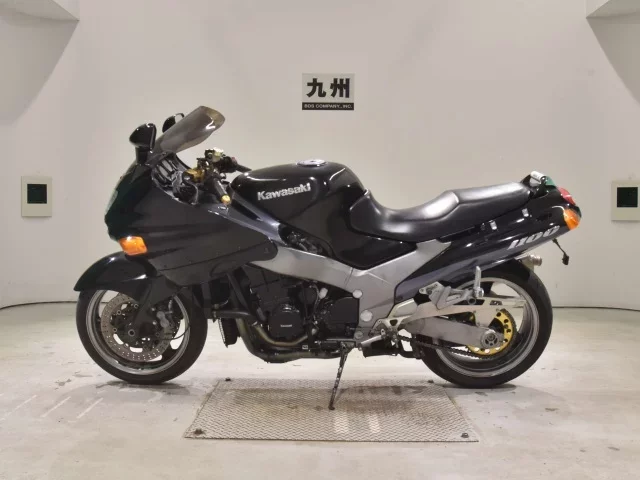 Kawasaki ZZR1100