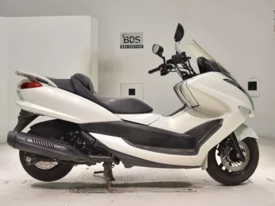 Yamaha MAJESTY 250-4