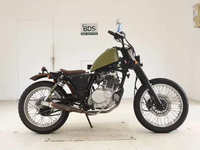 Suzuki GLASS TRACKER BIG BOY