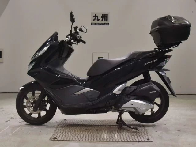 Honda PCX125-3