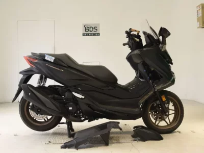 Honda FORZA -6