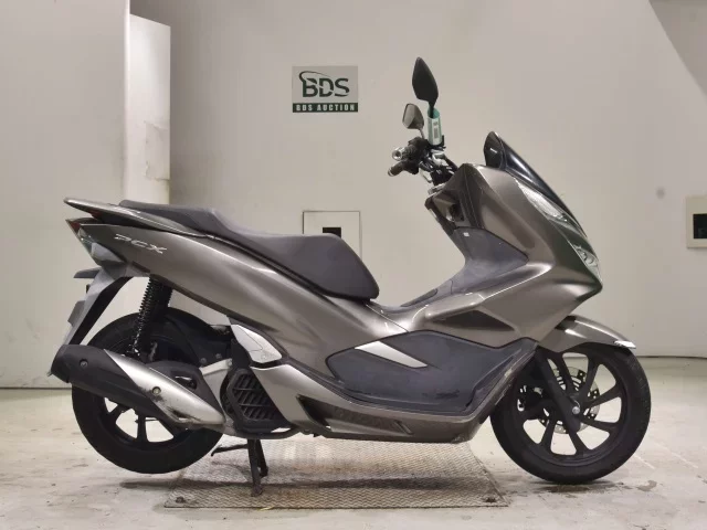 Honda PCX125-3